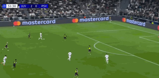 1726601117323070463.gif 【欧冠】多点开花,尤文3比1轻取埃因霍温取得开门红