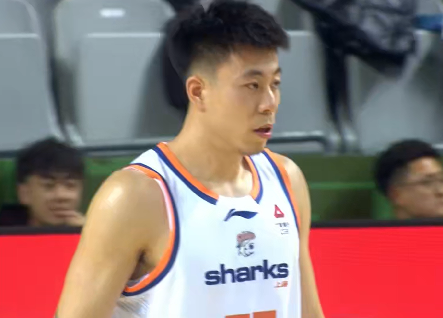 S赛官网-失望！男篮顶级锋线打36分钟，只得5、分 球迷：郭士强还要他吗？