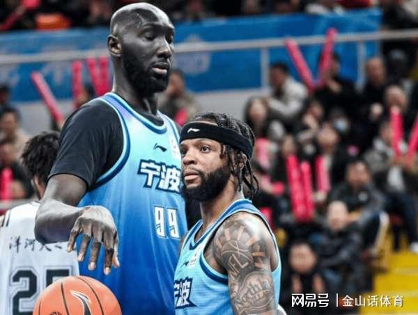 S赛官网-4战3负!60岁老帅又遇大麻烦,接下来5个对手,有4个是“硬茬子”