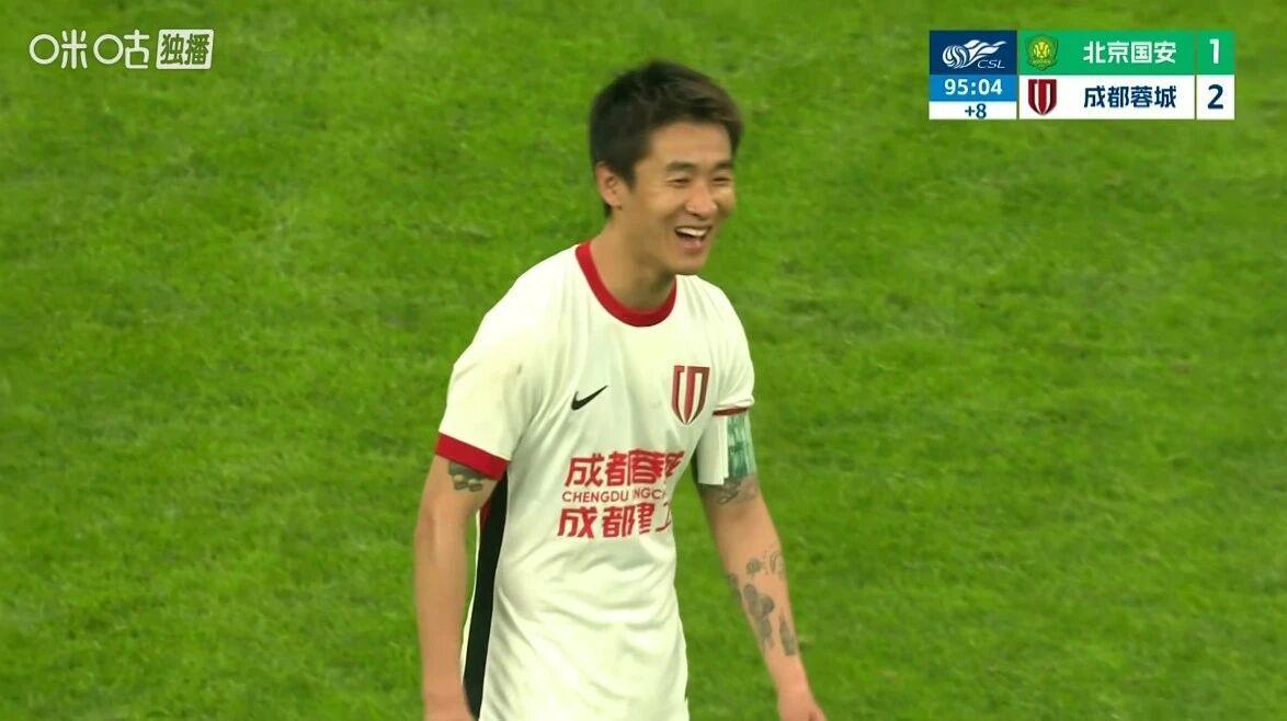 赛事入口-韦世豪绝杀!成都蓉城2-1夺回榜首,北京国安负分仍旧难清零
