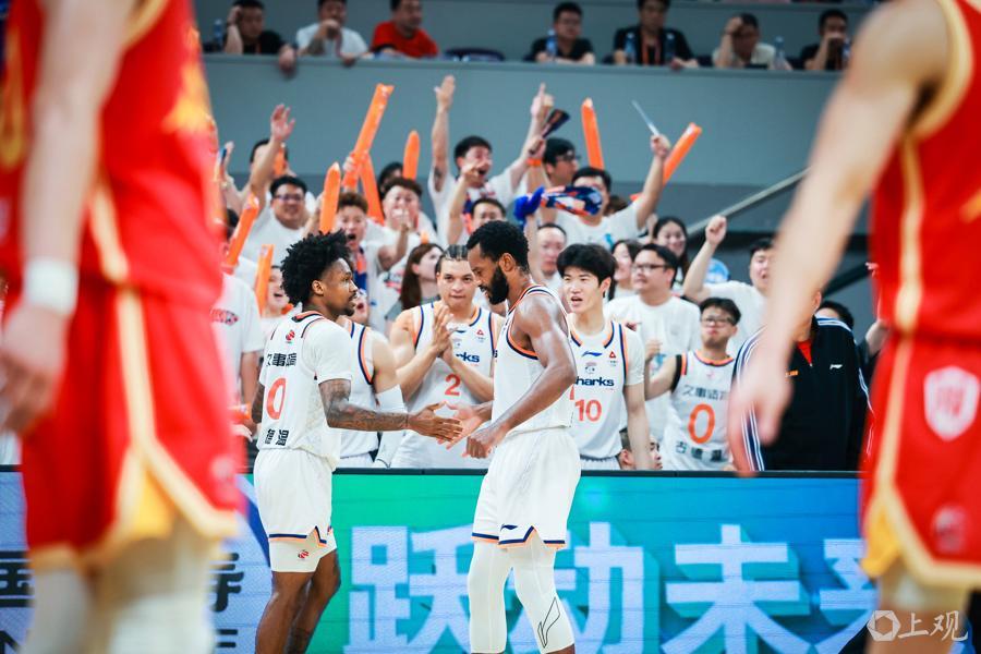 英雄联盟全球总决赛官网平台-【动力图】上海大鲨鱼男篮客场告负,总冠军悬念留给下一轮
